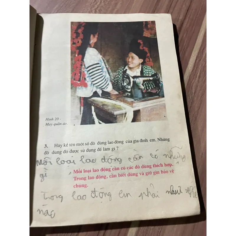 Tự nhiên xã hội lớp 5 - sách giáo khoa xưa  592545