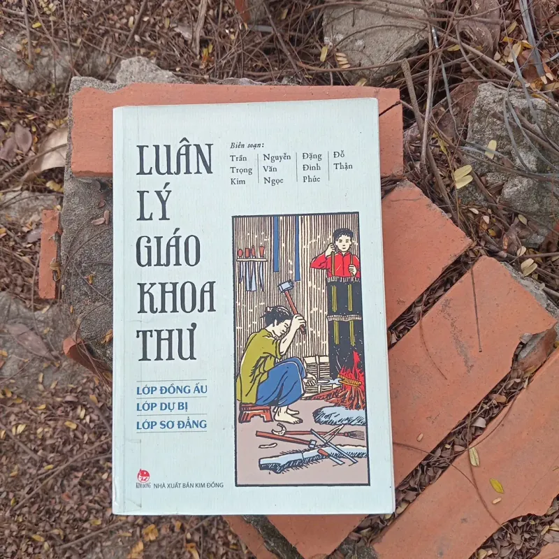 Luân lý giáo khoa thư 1008986