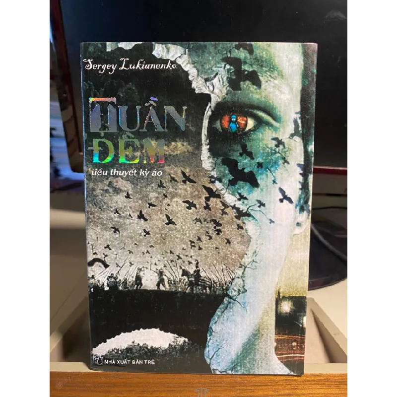 TUẦN ĐÊM- tiểu thuyết kỳ ảo -Tác giả: Sergey Lukianenko -NxB Trẻ, năm XB 2010 -Khổ sách: 13x19cm,Số trang: 62 -Sách lưu kho giấy trắng, mới,đẹp STB1393 Blogmeo 27525 584929