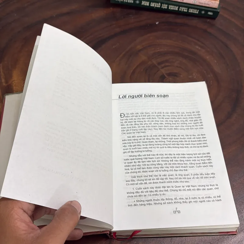 II Sách Lịch Sử: Quan Lại Trong Lịch Sử Việt Nam - Vũ Ngọc Khánh - 2008 1022384