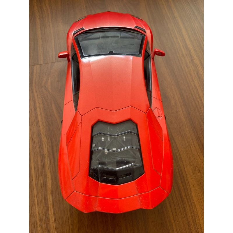 Ô tô Lamboghini điều khiển 527928