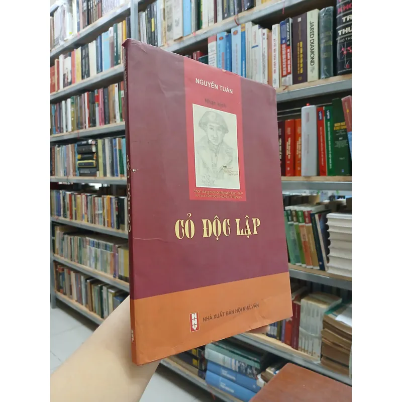 CỎ ĐỘC LẬP - NGUYỄN TUÂN  731153