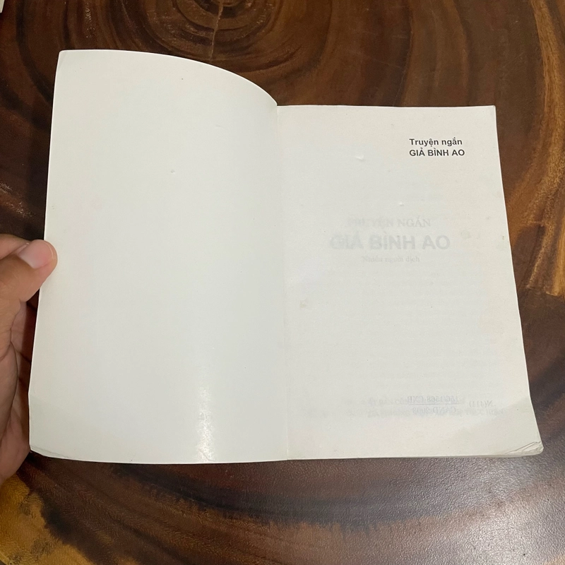 II Tựa sách: Truyện Ngắn _ Giả Bình Ao - 2003 462798