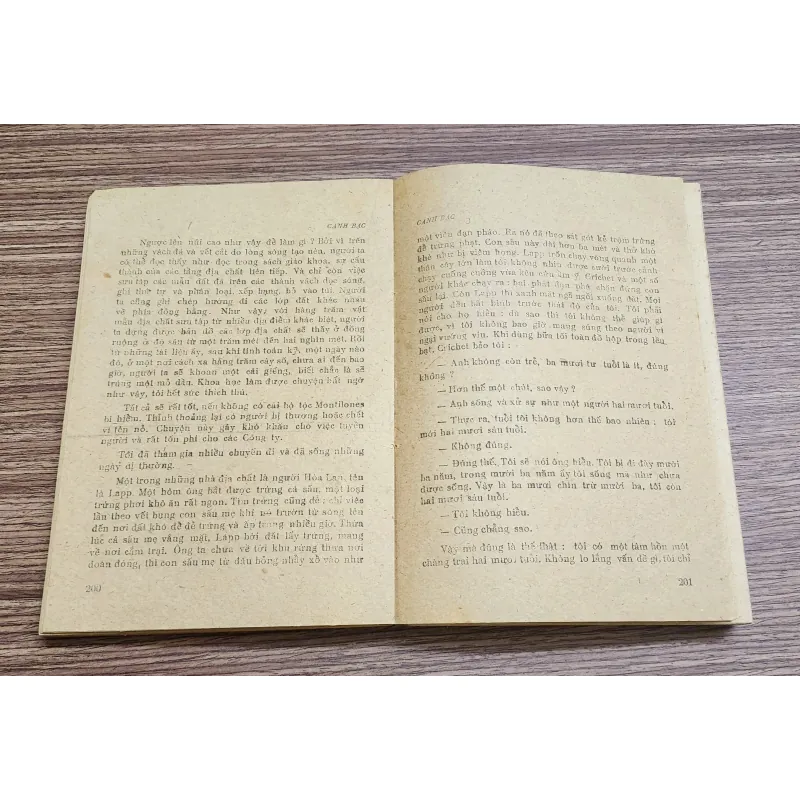 Tiểu thuyết CANH BẠC GIANG HỒ TUNG CÁNH (tiếp Papillon Người tù khổ sai) - Henri Charrière 776783