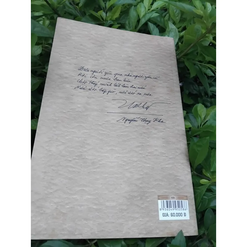 Hiền tập thơ nhạc của Nguyễn Thụy Kha 977169