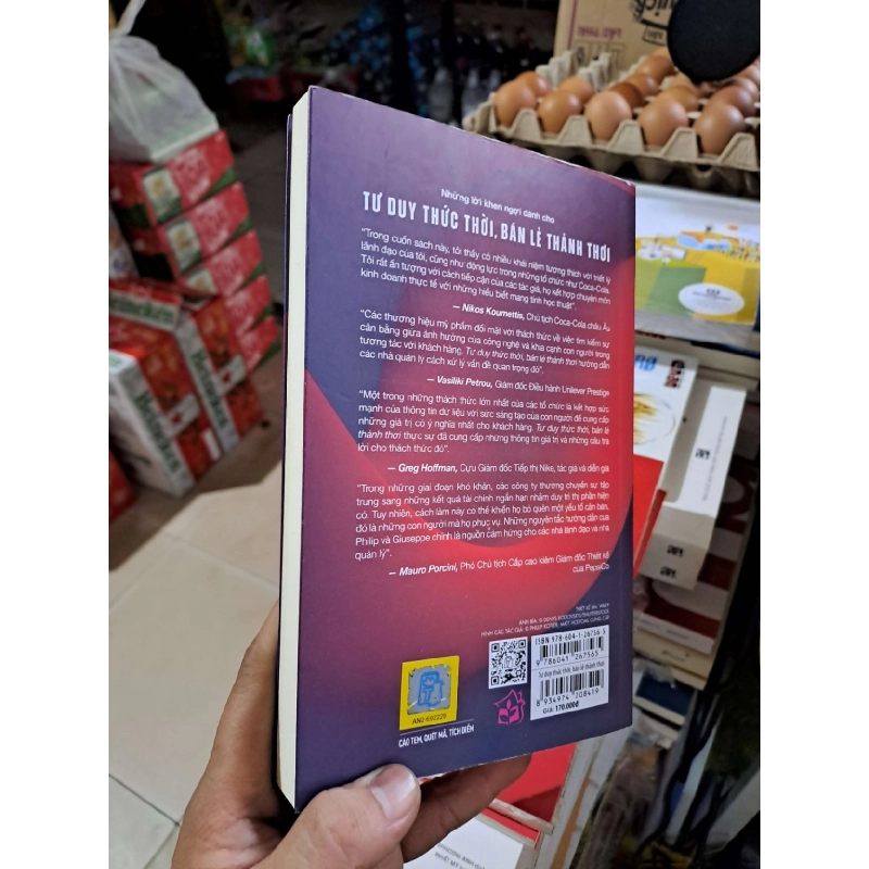 Redefining Retail - Tư Duy Thức Thời, Bán Lẻ Thảnh Thơi - 10 Nguyên Tắc Bán Lẻ Thời Hậu Kỹ Thuật Số - Philip Kotler, Giuseppe Stigliano - 2025 mới 90% - MARKETING KINH DOANH - HMT3012 924247