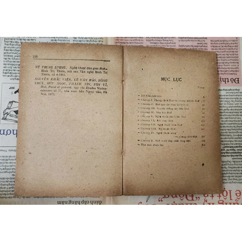 HUẾ GIỮA CHÚNG TA - Tác giả: Lê Văn Hảo 717583