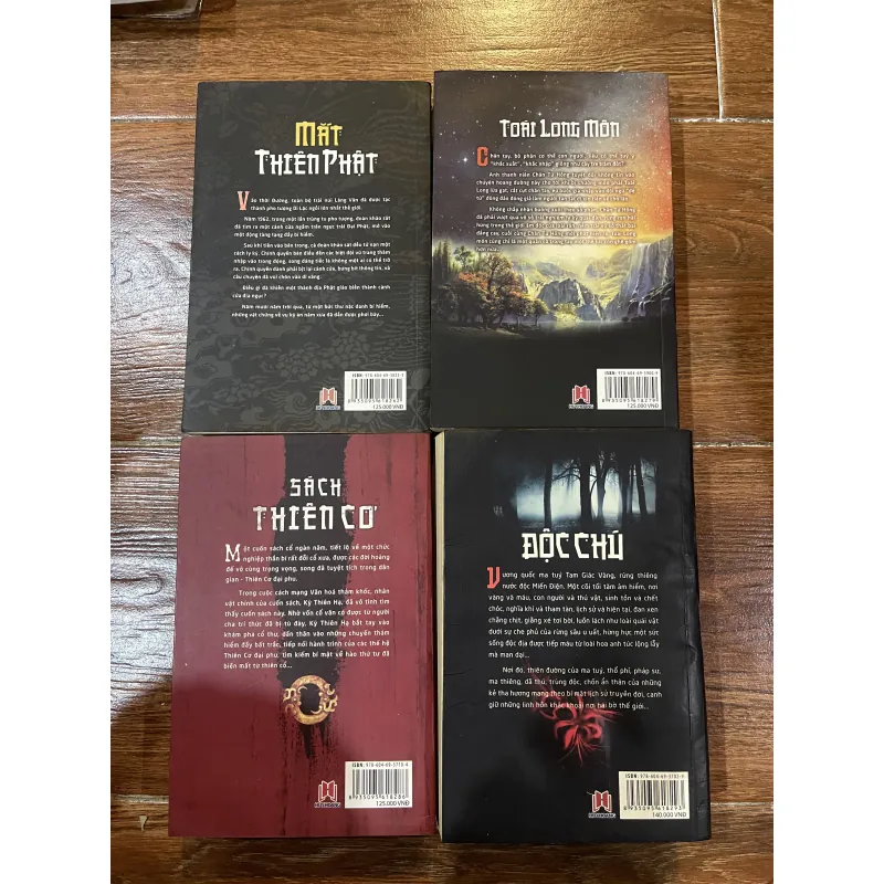 Mắt Thiên Phật . Toái Long Môn . Sách Thiên Cơ . Độc Chủ có 4 cuốn  763226