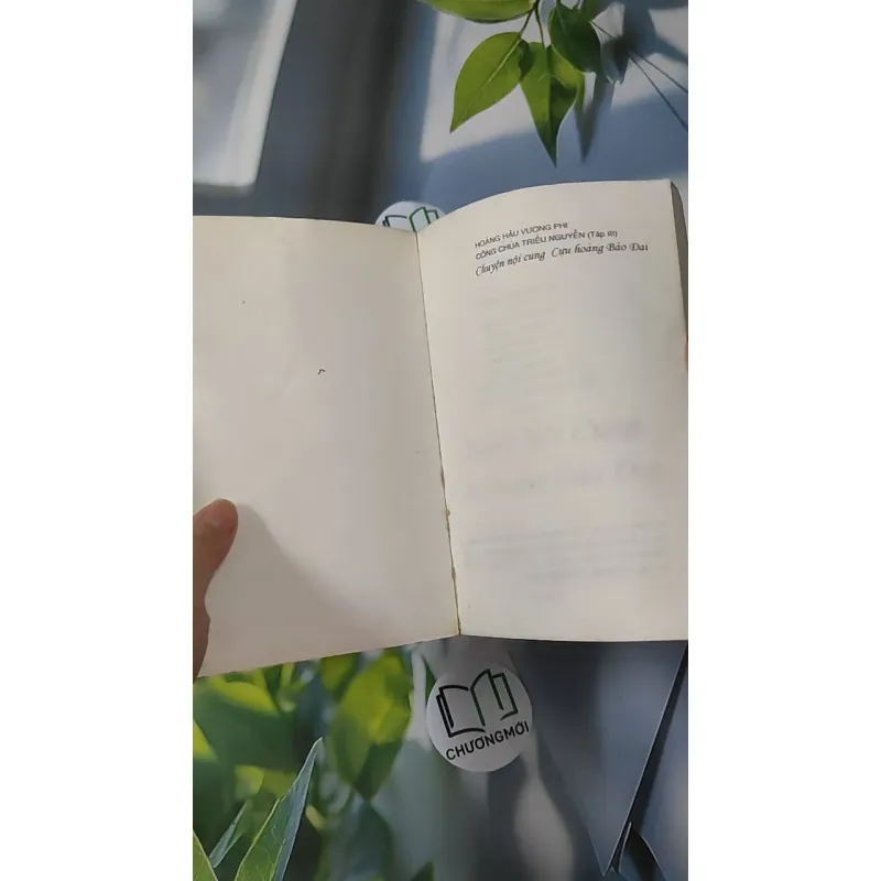 [XƯA] Chuyện Nội Cung Cựu Hoàng Bảo Đại (1999) - Nguyễn Đắc Xuân 970266
