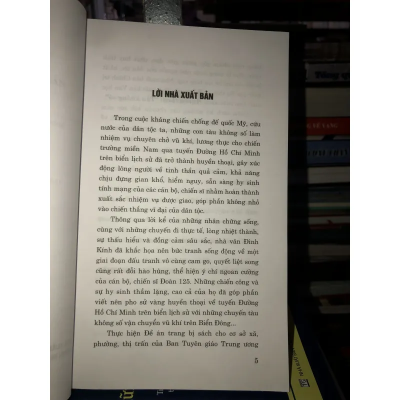 Huyền thoại “tàu không số”  757186