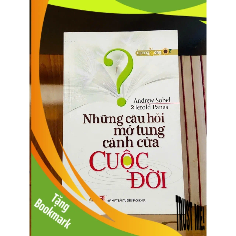 (TẶNG BOOKMARK) Những câu hỏi mở tung cánh cửa cuộc đời - KỸ NĂNG - RBK2911-129 949604