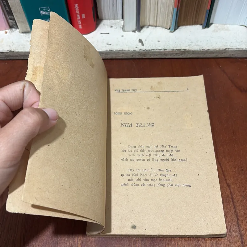 II Thơ: Nha Trang Thơ (1975-1985) - Chi Hội Văn Nghệ Nha Trang - 1985 765179