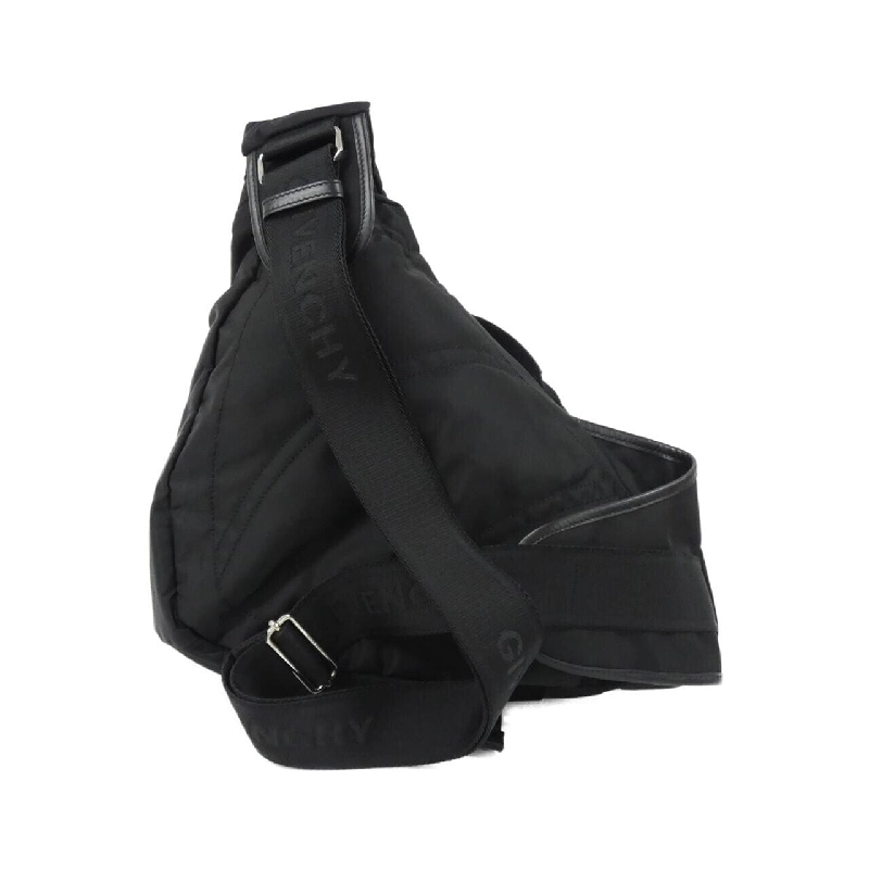 Túi xách hình tam giác lớn Givenchy BK50B3K1JE 609213