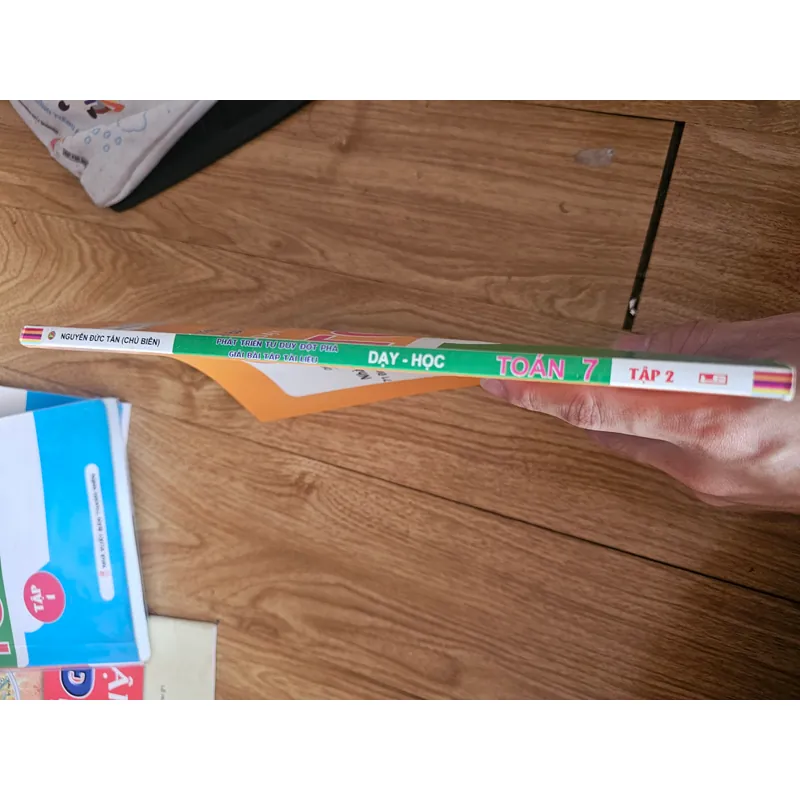 Giải bài tập tài liệu dạy - học toán 7 tập 2
24k 730039