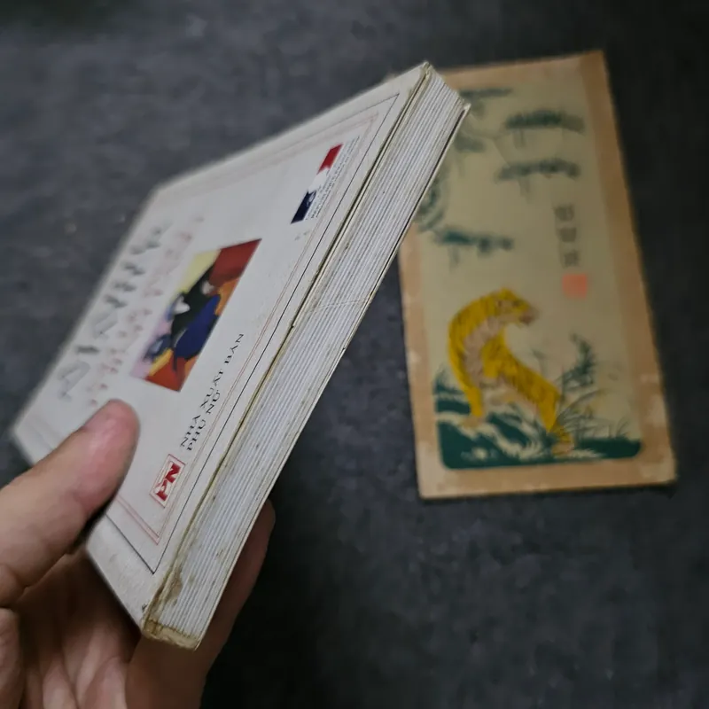 Nữ hoàng thinh lặng 733969