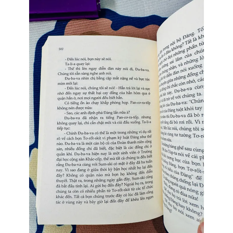 [Kinh điển] Thép đã tôi thế đấy - Nikolai Ostrovsky - Tốt 931655