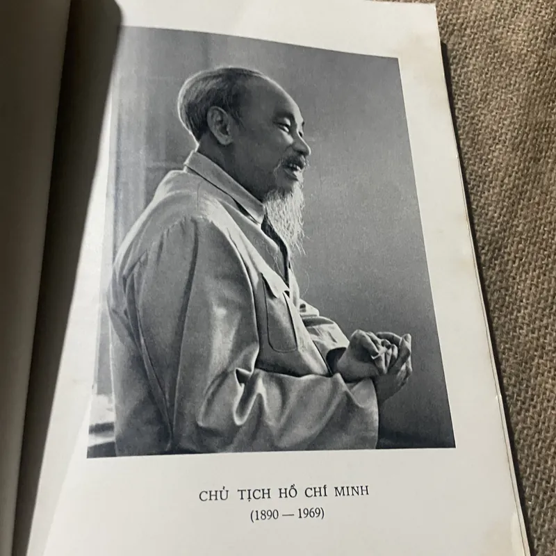 Văn Hồ Chủ tịch, in năm 1974 577138