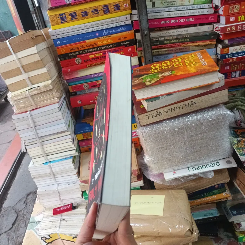 24 Nhân Cách Của Billy Milligan- Danniel Keyes 789867