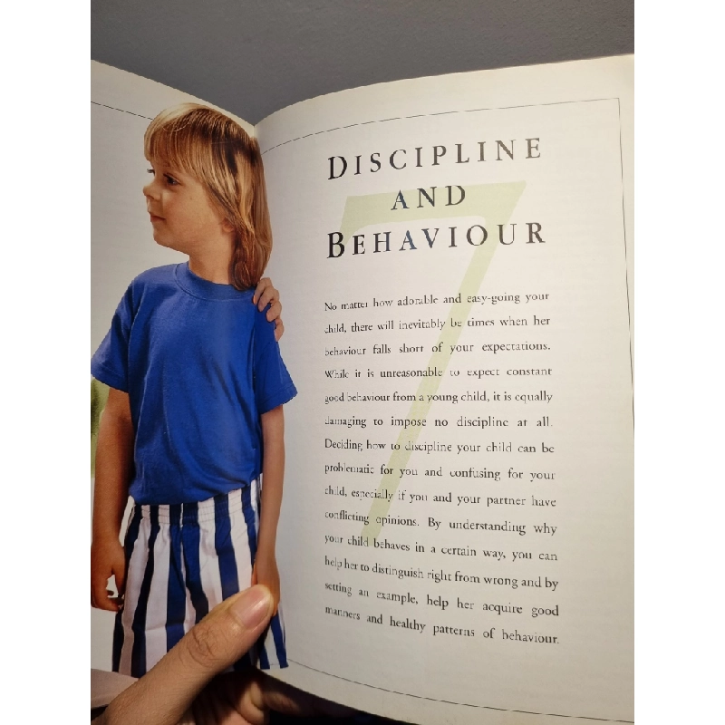 THE BABY & CHILD QUESTIOn & ANSWER BOOK - Dr Carol Cooper 222608