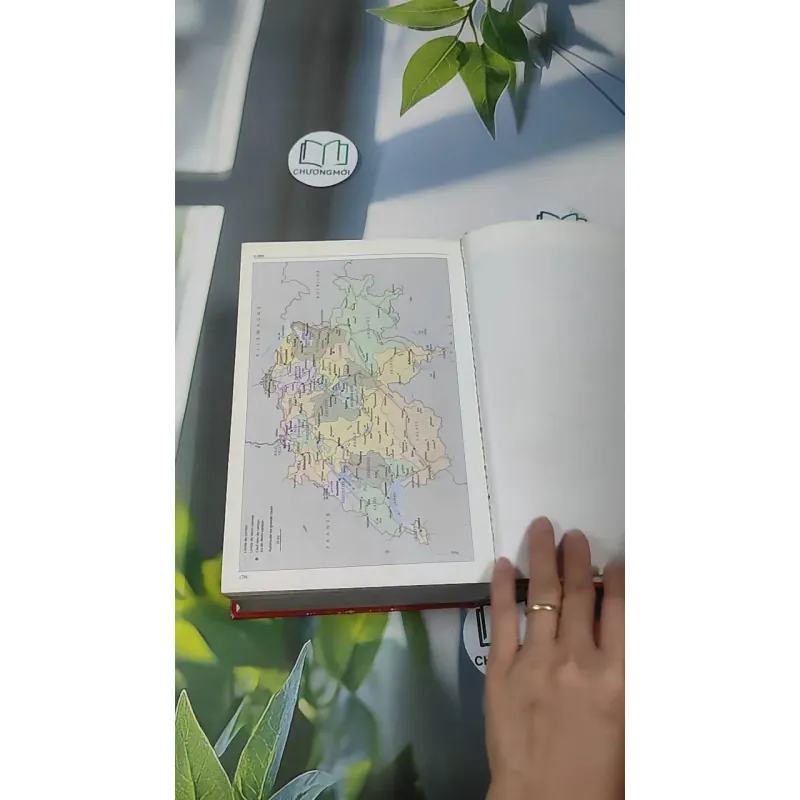 [MIỄN PHÍ BỌC SÁCH] Le Petit Larousse Illustré 2001 990523