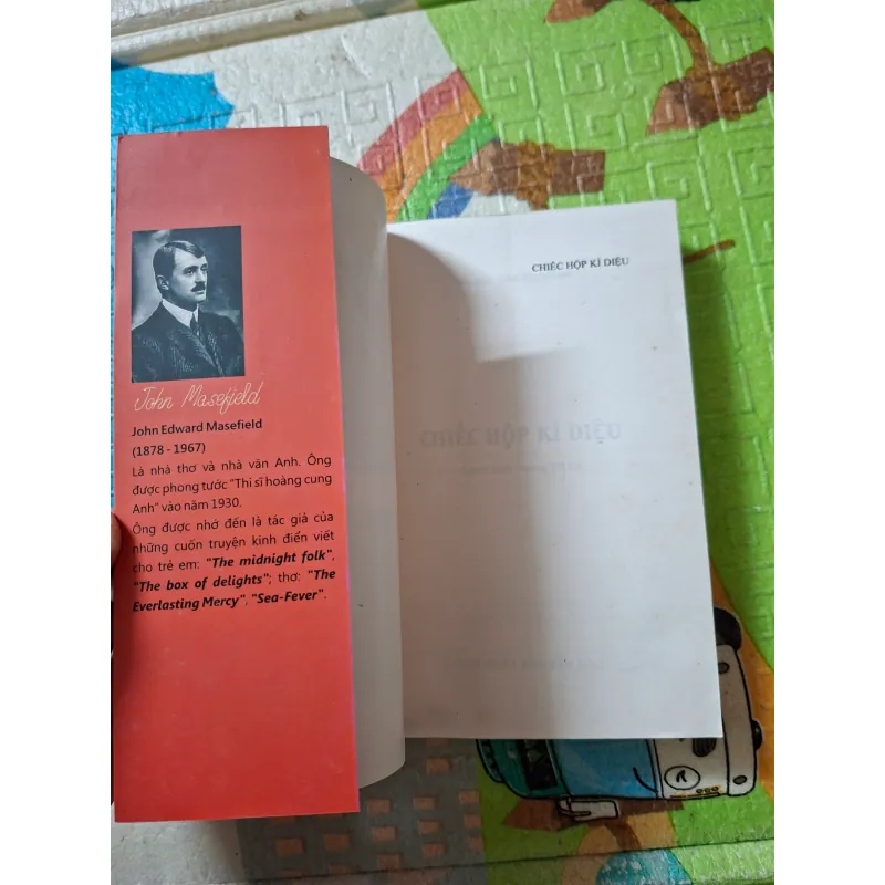 Chiếc Hộp Kì Diệu 937037