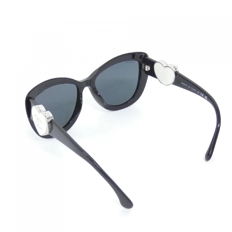 Kính mát Chanel 5517 A 624908