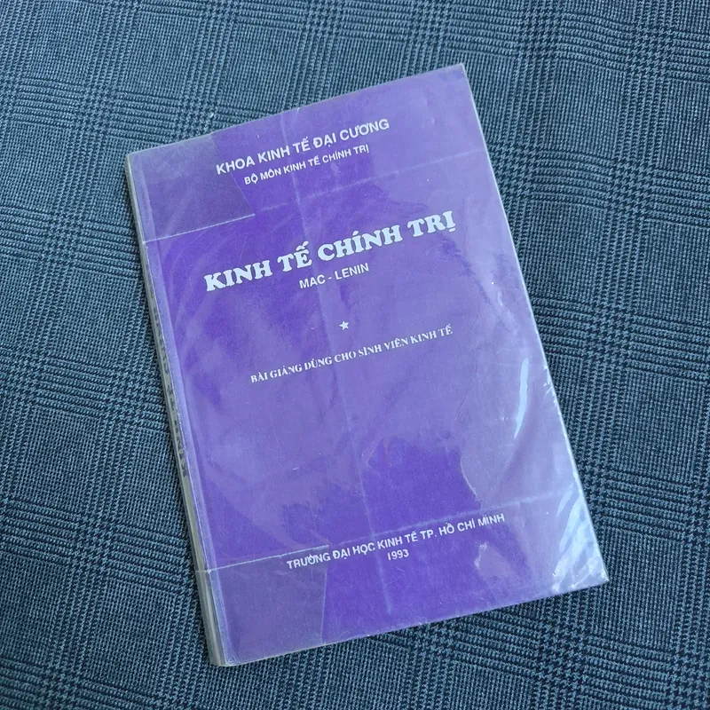 Kinh tế chính trị Mác Lênin - trường Đại học Kinh tế TP. HCM 1993 592370