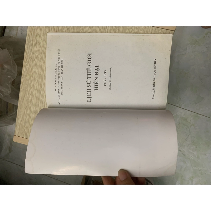 Sách Lịch sử thế giới hiện đại 533548
