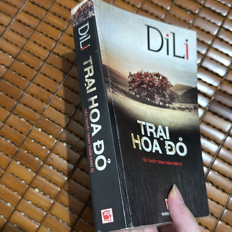 Trại hoa đỏ - Di Li 526266