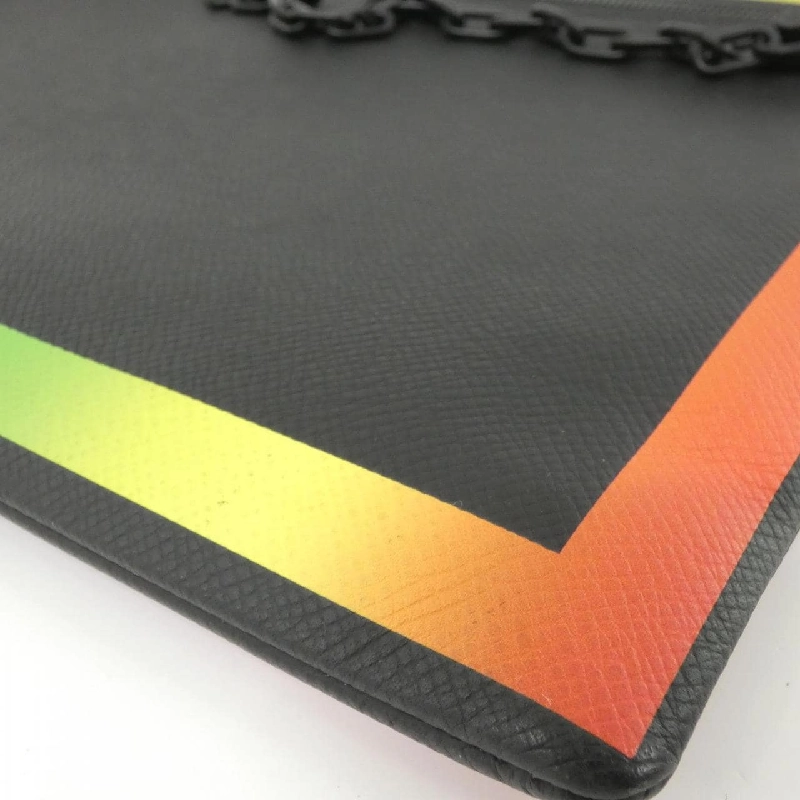 Túi xách Louis Vuitton Taiga Màu cầu vồng A4 M30347 617556