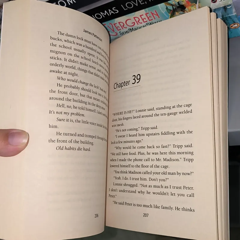 Ngoại văn cũ giá rẻ James Patterson 932838