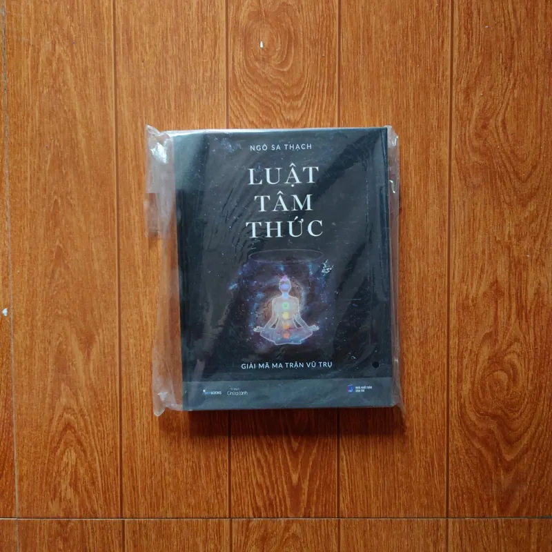LUẬT TÂM THỨC (BÌA CỨNG) 1062594