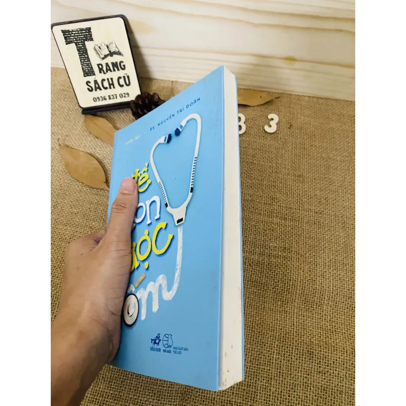 Để con được ốm 999702