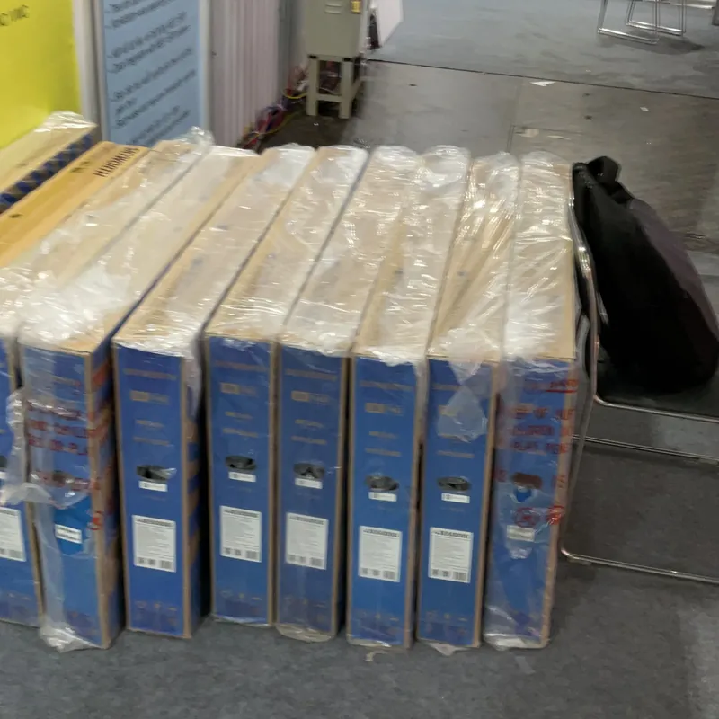 Television (TV) 673765