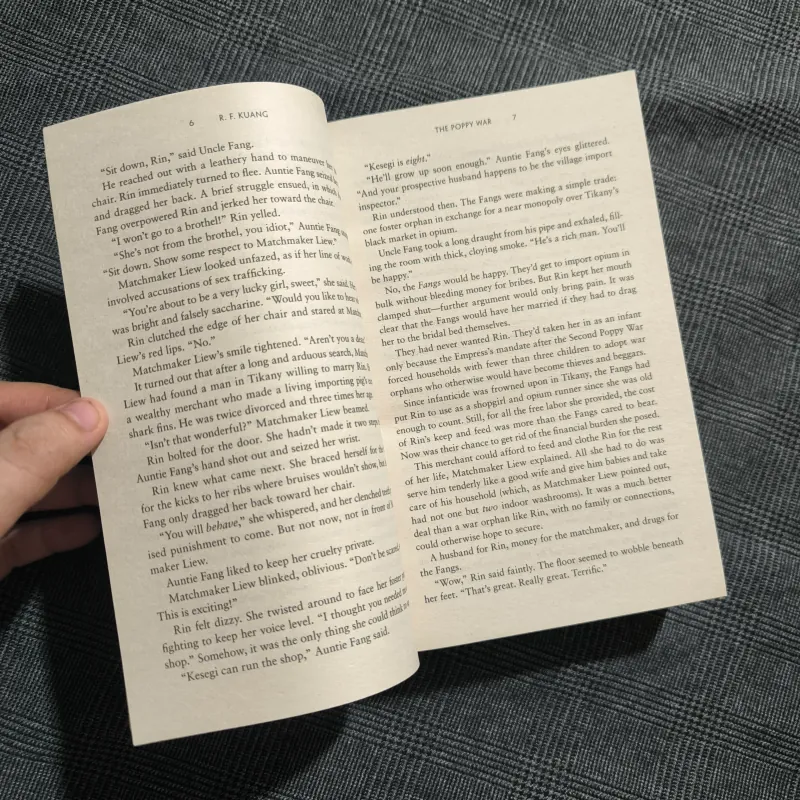 The Poppy War - R.F. Kuang 933099