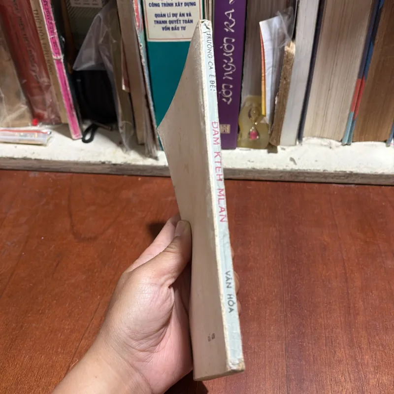 II Sách 8x: Trường Ca Ê Đê - KHAN ĐAM KTEH MLAN - Y YNG (Kể) - 1983 1012807