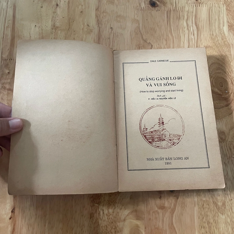 Sách Kỹ Năng: Quẳng Gánh Lo Đi Và Vui Sống - Dale Carnegie - Nguyễn Hiến Lê (Dịch) - 1991 473580