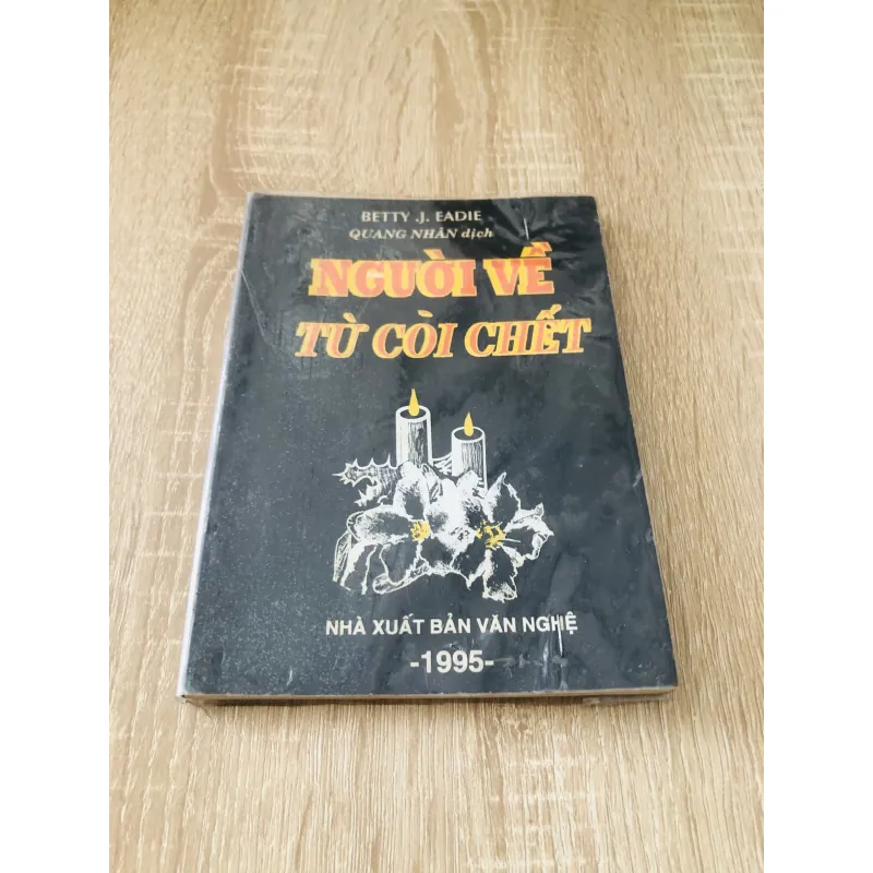 NGƯỜI VỀ TỪ CÕI CHẾT  1024347