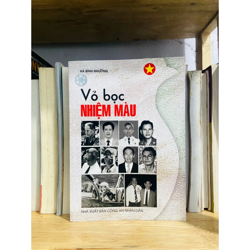 (Sách cũ SCGR) Vỏ bọc Nhiệm màu - Lịch sử VAVOA-4 Blogmeo090426 1013861