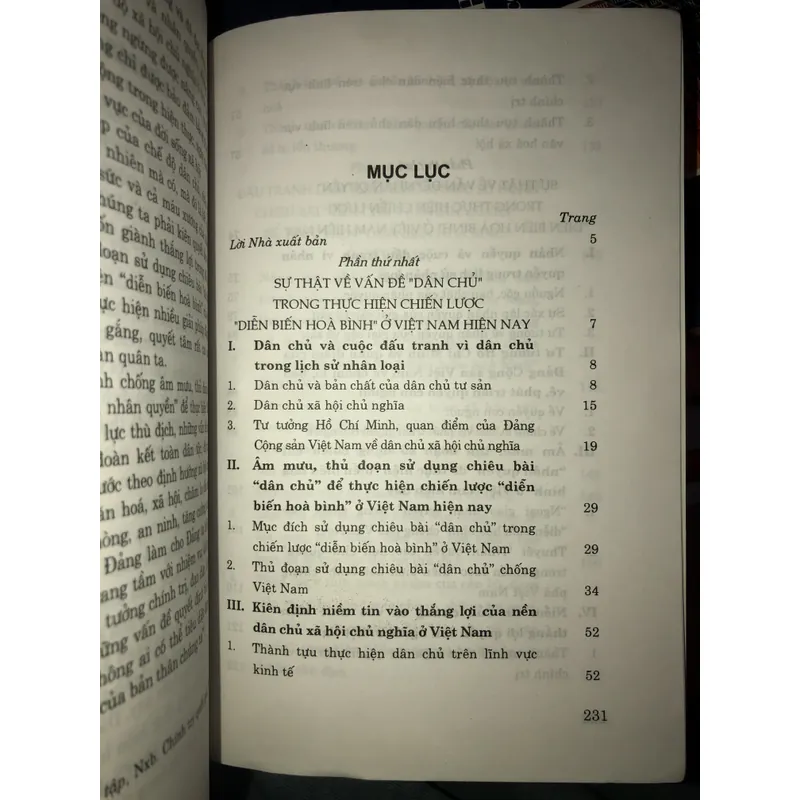 Sự thật vấn đề dan chủ và nhân quyền trong chiến lược “diễn biến hoà bình” ở Việt Nam 722968