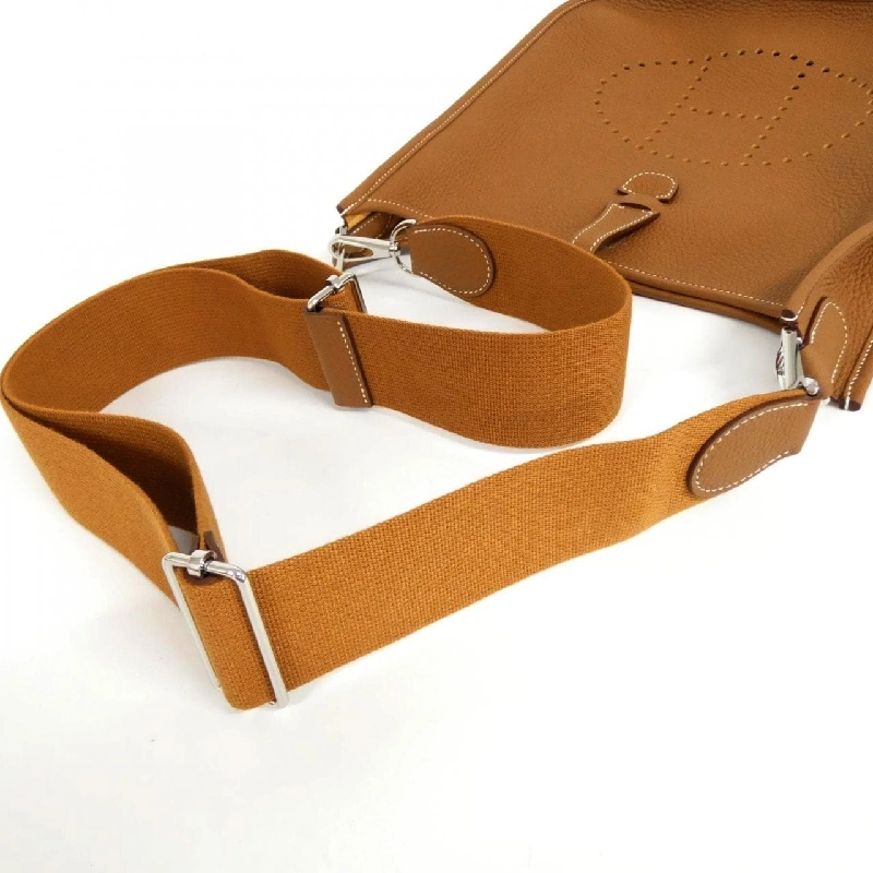 Túi xách vai Hermès Evelyne 3 PM 056277CK 610446