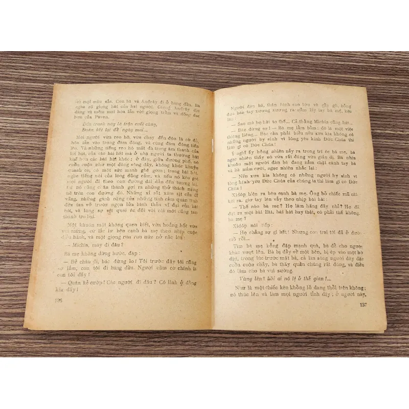 Tiểu thuyết Nga của đại văn hào Maxim Gorky: NGƯỜI MẸ 798930