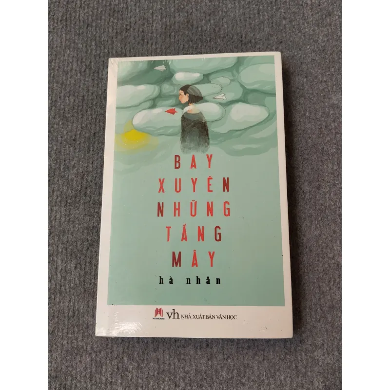 BAY XUYÊN NHỮNG TẦNG MÂY - HÀ NHÂN 727138