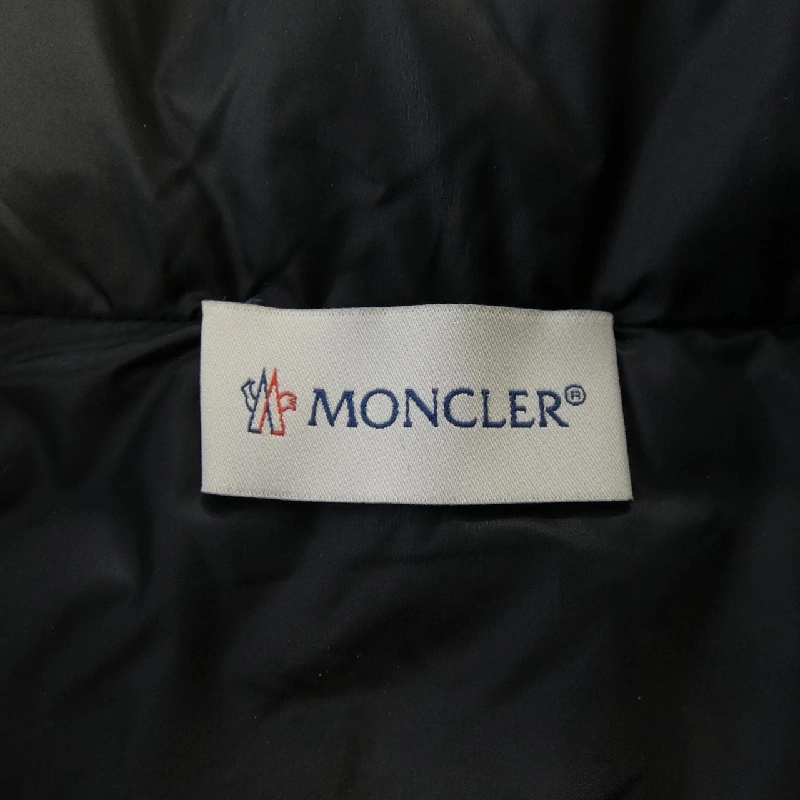Moncler MONCLER 20939B51100 Áo khoác lông 632768