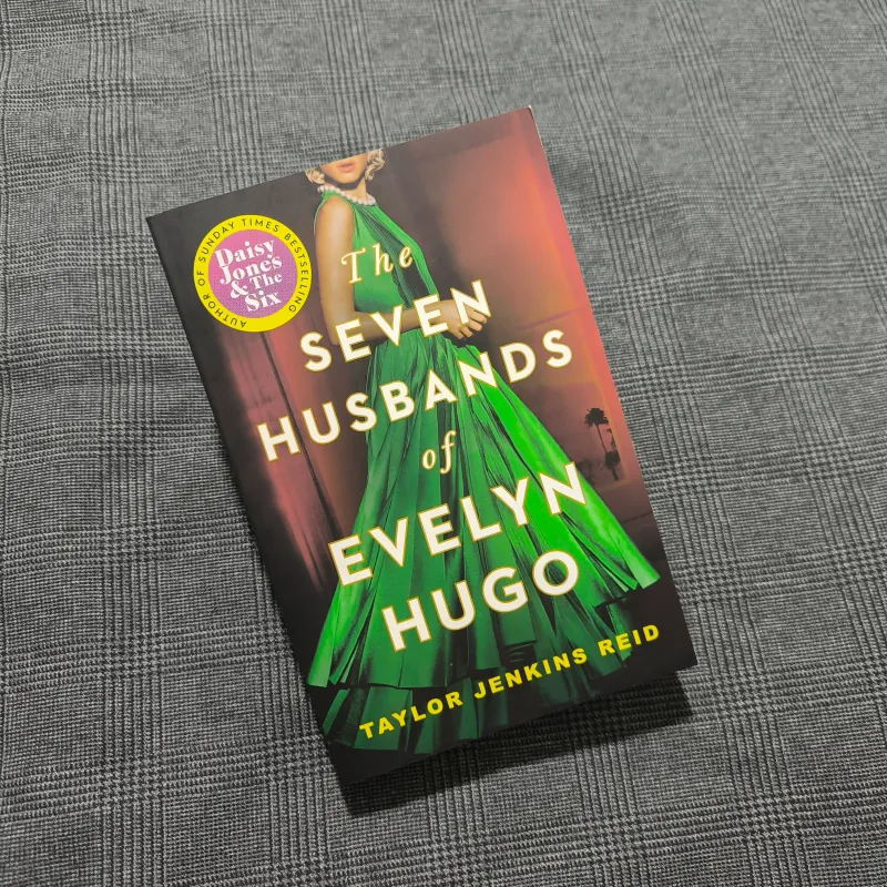 The Seven Husbands of Evelyn Hugo - Taylor Jenkins Reid 933043