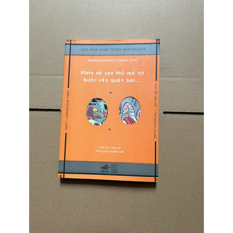 Plato và con thú mỏ vietj bước vào quán bar... 717433