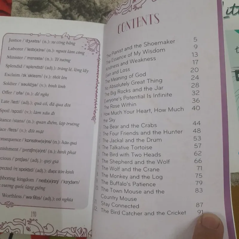 4 cuốn sách học từ vựng tiếng Anh. Little stories theo chủ đề 604445