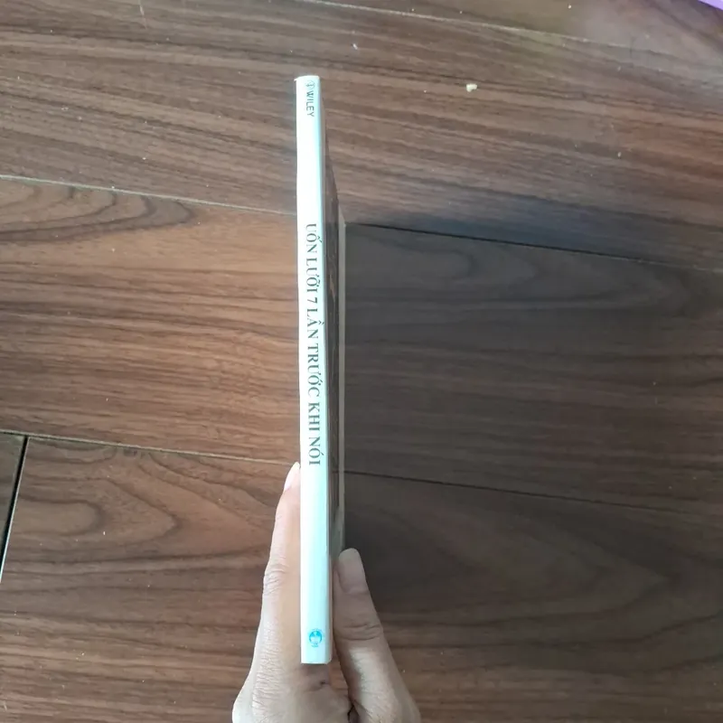 Uốn lưỡi 7 lần trước khi nói 572144