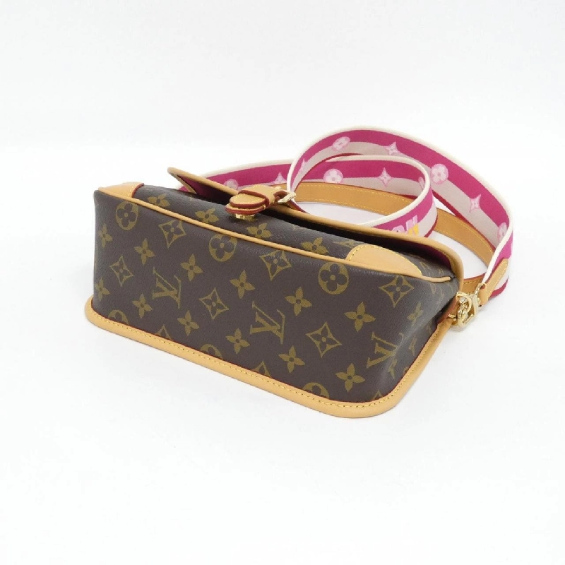 Túi xách vai Louis Vuitton Monogram Diana PM M46049 611343