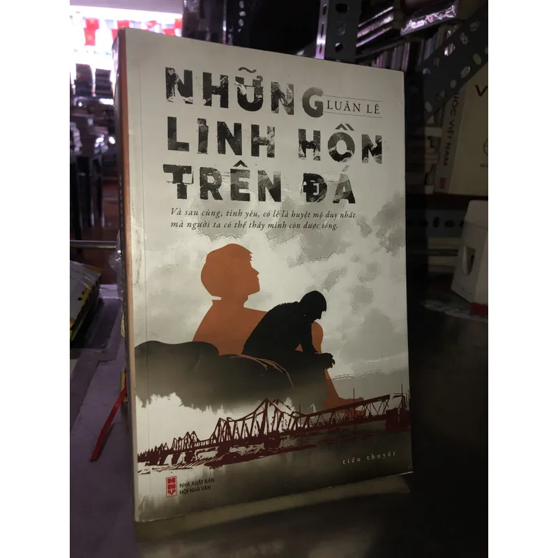 Những linh hồn trên đá  737761